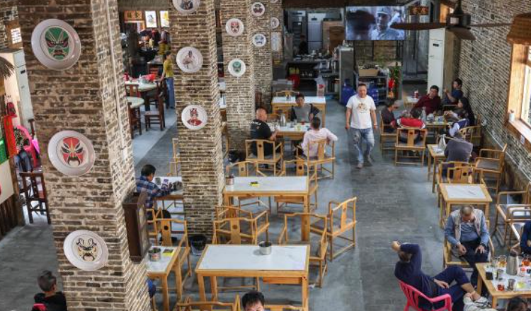 财经聚焦&middot;地方两会经济&ldquo;拼&rdquo;图丨拼挖潜！2026年各地促进服务消费这样干