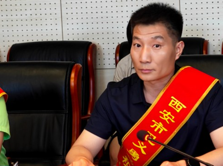 最美退役军人&mdash;&mdash;杨浩：挺身而出显担当 见义勇为守初心